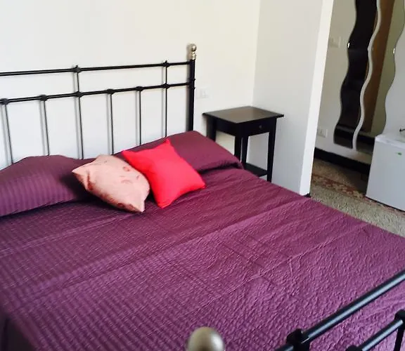 Affittacamere Affitta Da Lalla Dolcedo