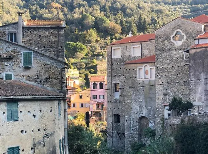 Affitta Da Lalla 招待所 多尔切多